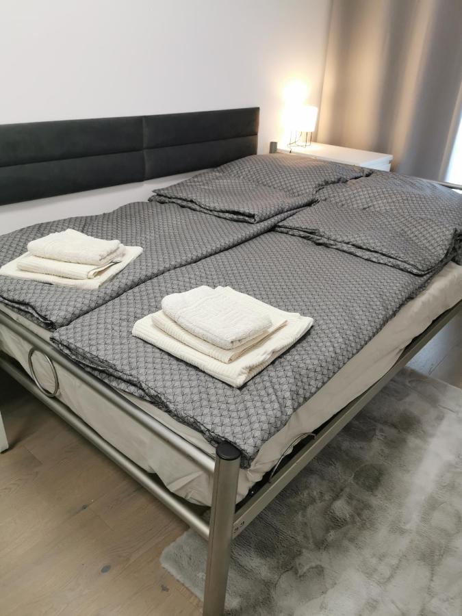 דירות שצ'צ'ין Chic&Chic מראה חיצוני תמונה